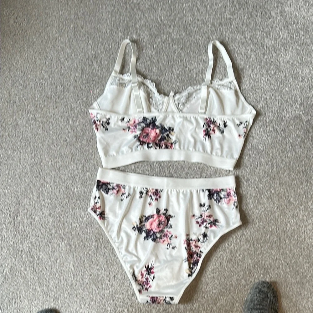 🔥🆕🔥Floral Lace Women's Intimate Set - Picture 3 of 3